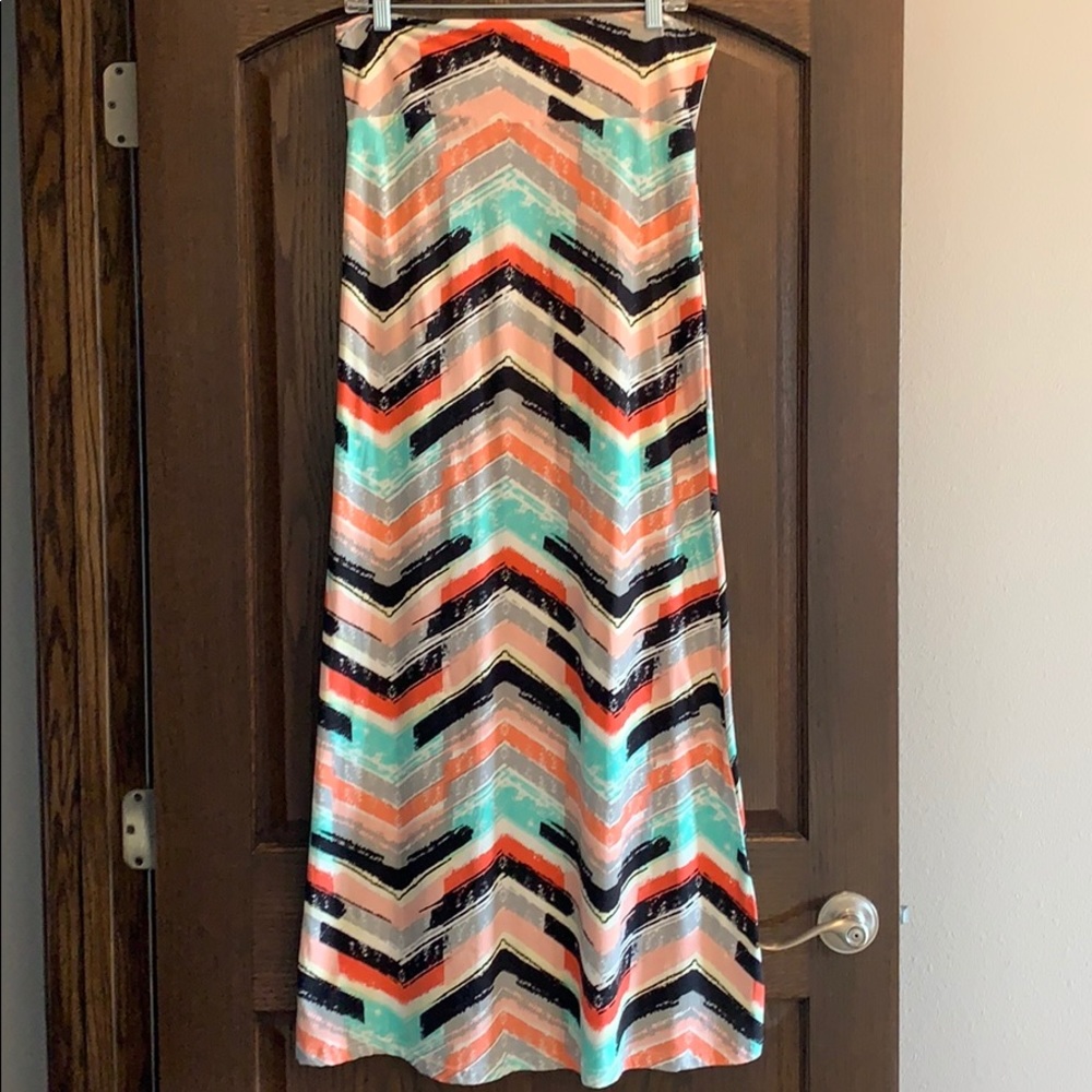 EUC Maxi skirt with multicolor chevron pattern.